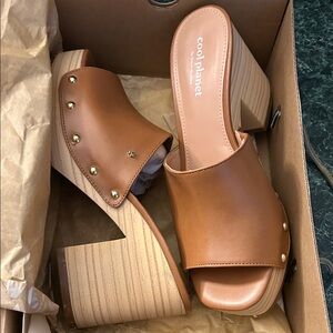 Steve Madden Brown Leather Mules with Gold Accents